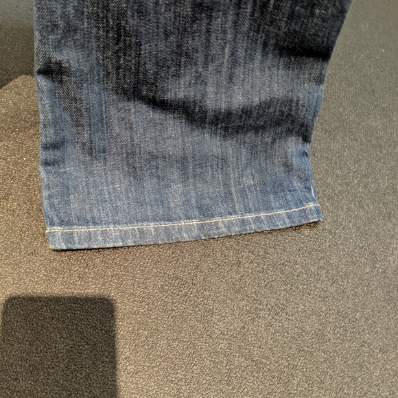 Joe's Bootleg Jeans - Picture 6 of 8
